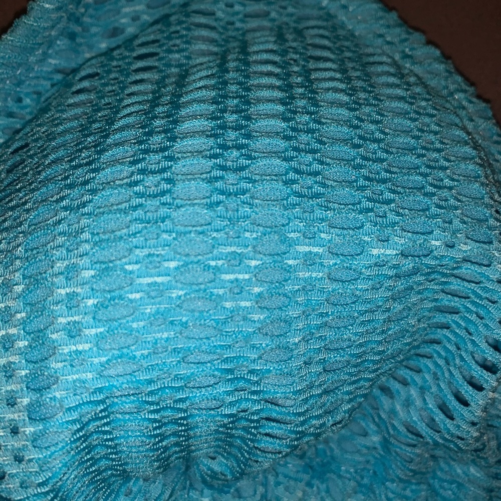 Bathing suite top - Picture 2 of 4